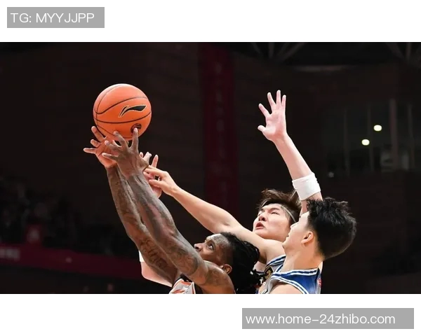 CBA季后赛激战广东队对决北京队谁能笑到最后